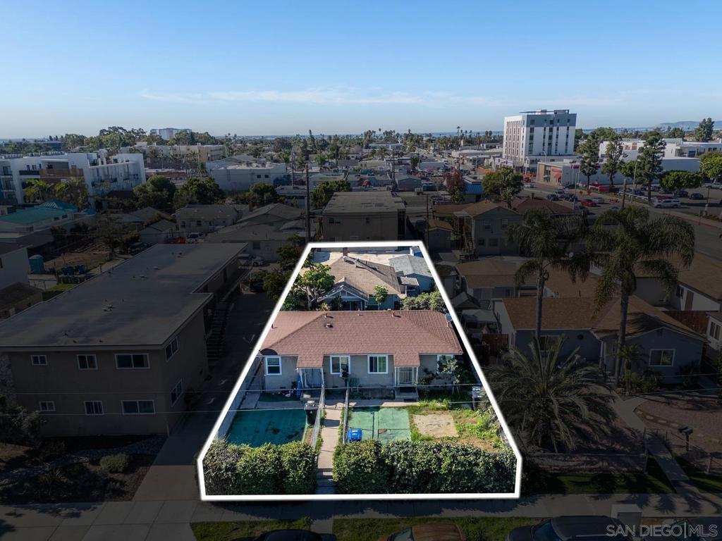 210 212 Del Mar Ave.