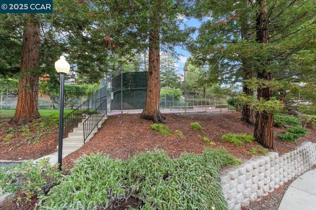 MISSION PINES - Residential