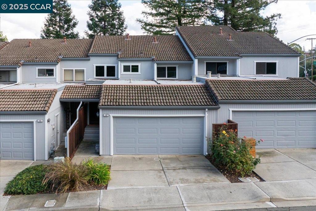 MISSION PINES - Residential