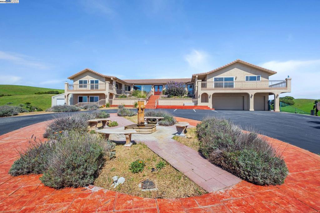 VARGAS PLATEAU - Residential