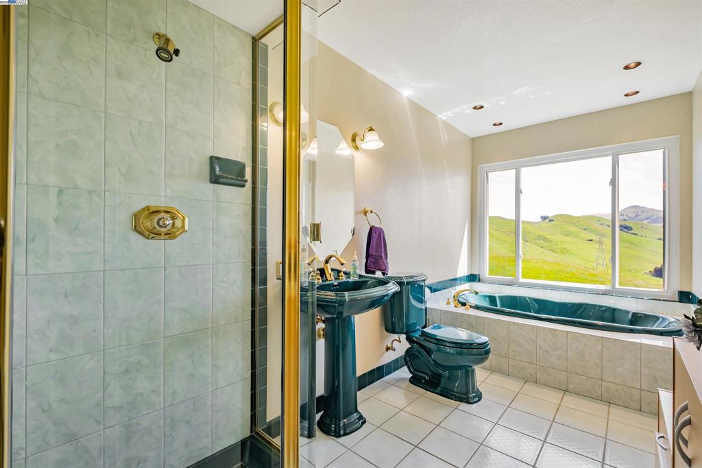 VARGAS PLATEAU - Residential