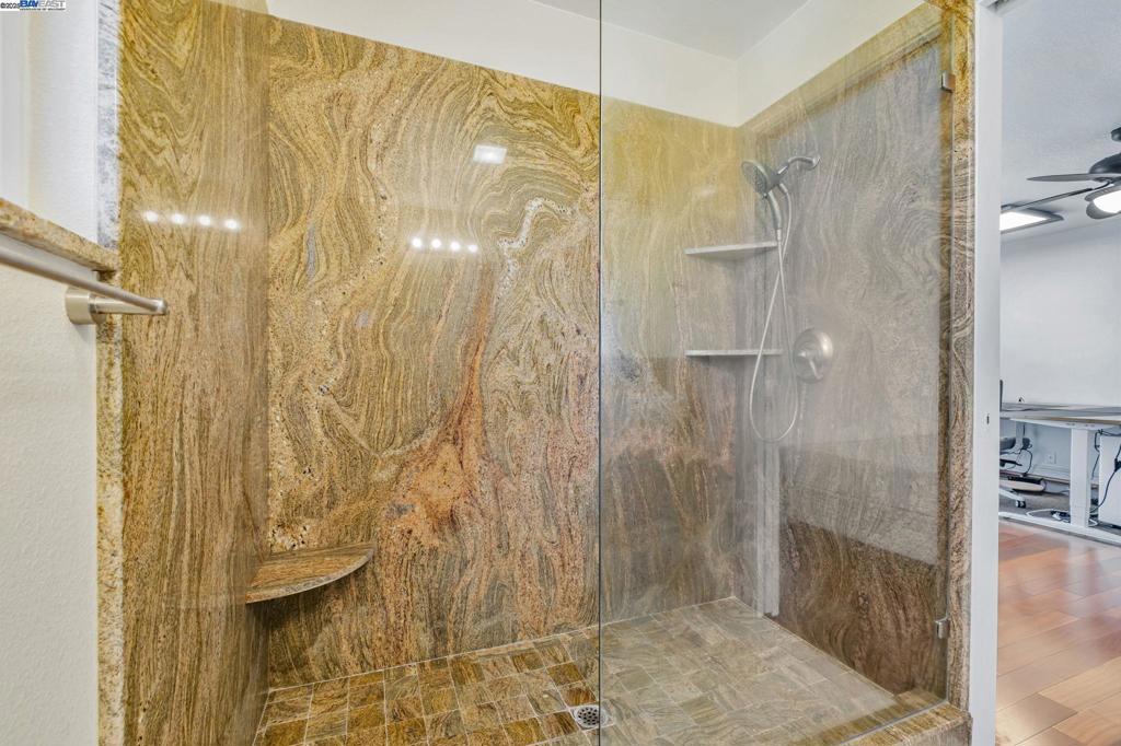 VARGAS PLATEAU - Residential