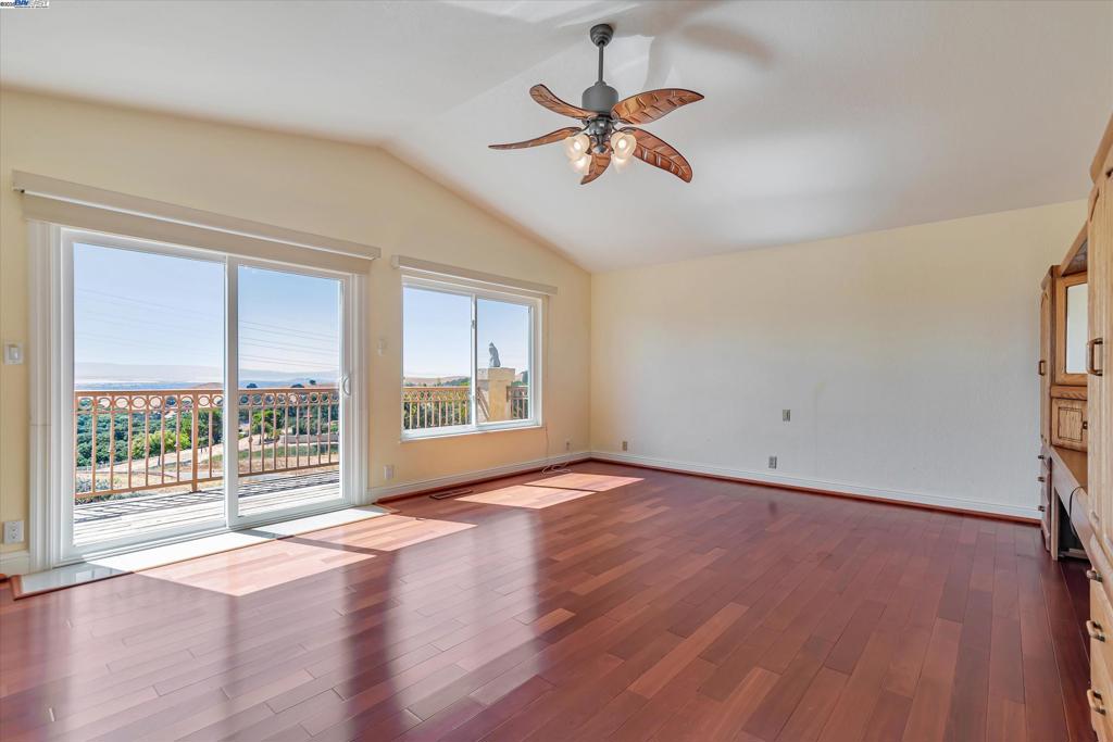 VARGAS PLATEAU - Residential