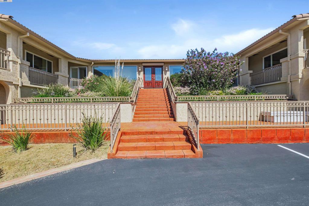 VARGAS PLATEAU - Residential