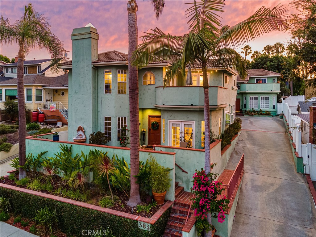 Set in one of Long Beach’s most walkable and vibrant neighborhoods, this beautifully updated 3-bedroom, 3-bath home lives like a private single-family residence—without the HOA fees. 383 Park is one of the two homes on the lot, with the only shared wall at the garage, this is a rare opportunity to own in a location where lifestyle is everything.
Step inside and feel the warmth of a home designed for both comfort and connection. New flooring flows through the bright and open living and dining areas, while the kitchen—complete with stainless steel appliances, granite countertops, generous cabinetry, and new plumbing—opens to a cozy breakfast nook and family room with doors to your side patio, perfect for casual mornings or lively evenings with friends
Upstairs, retreat to your spacious primary suite with a fully remodeled en suite bath and a private balcony—ideal for slow mornings with a cup of coffee or a quiet sunset toast after a beachside walk.
Additional perks include central air conditioning, an in-home laundry area, and a 2-car garage, adding everyday convenience to the place.
But what truly sets this home apart is its unbeatable location. From here, stroll to the Colorado Lagoon, Marine Stadium, the Red Car Greenbelt; and if golfing is your thing, then the nearby Recreation Park Golf Course offers another reason to love it here. Catch a local summer concert, walk to the Farmer’s Market on Wednesday afternoons, or bike to the beach for a swim—all without getting in the car. Grab brunch at local favorite Ubuntu Cafe, pick up picnic supplies just around the corner, or enjoy evenings under the stars with salty air and that unmistakable Long Beach energy.
And get this—come 2028, Marine Stadium will be hosting Olympic and Paralympic events like canoe sprint and rowing… right in your backyard. So yeah, you could say the neighborhood is kind of a big deal.