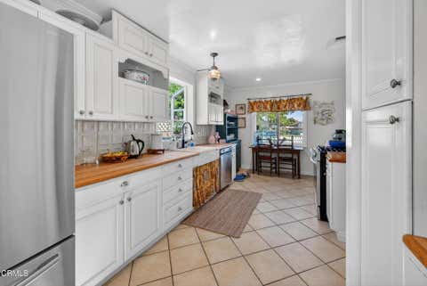 Tiny photo for 457 Valmore Avenue, Ventura, CA 93003 (MLS # V1-35916)