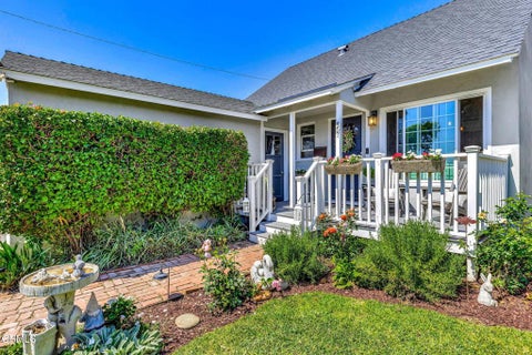 Tiny photo for 457 Valmore Avenue, Ventura, CA 93003 (MLS # V1-35916)
