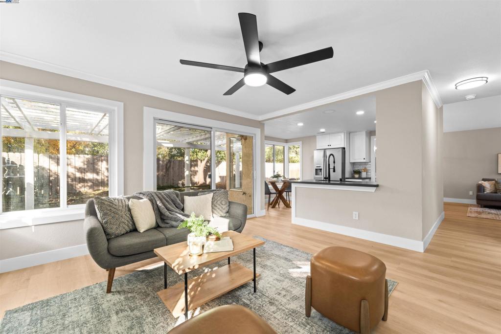 OAK GROVE - Residential