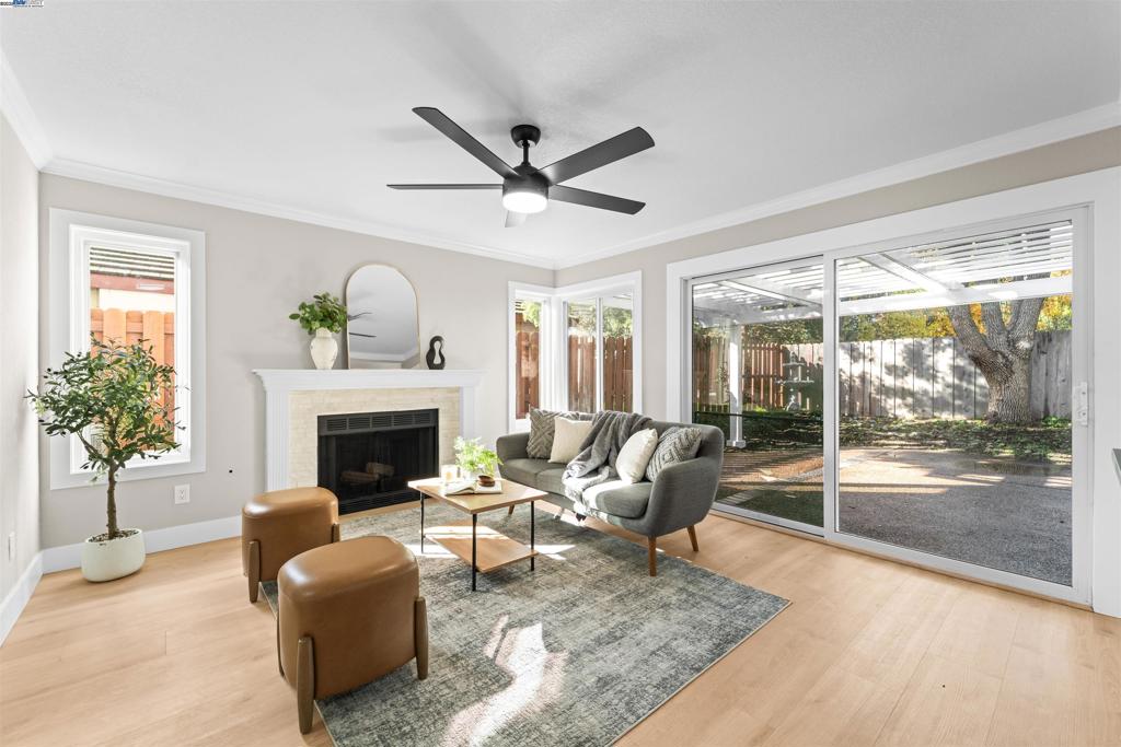 OAK GROVE - Residential