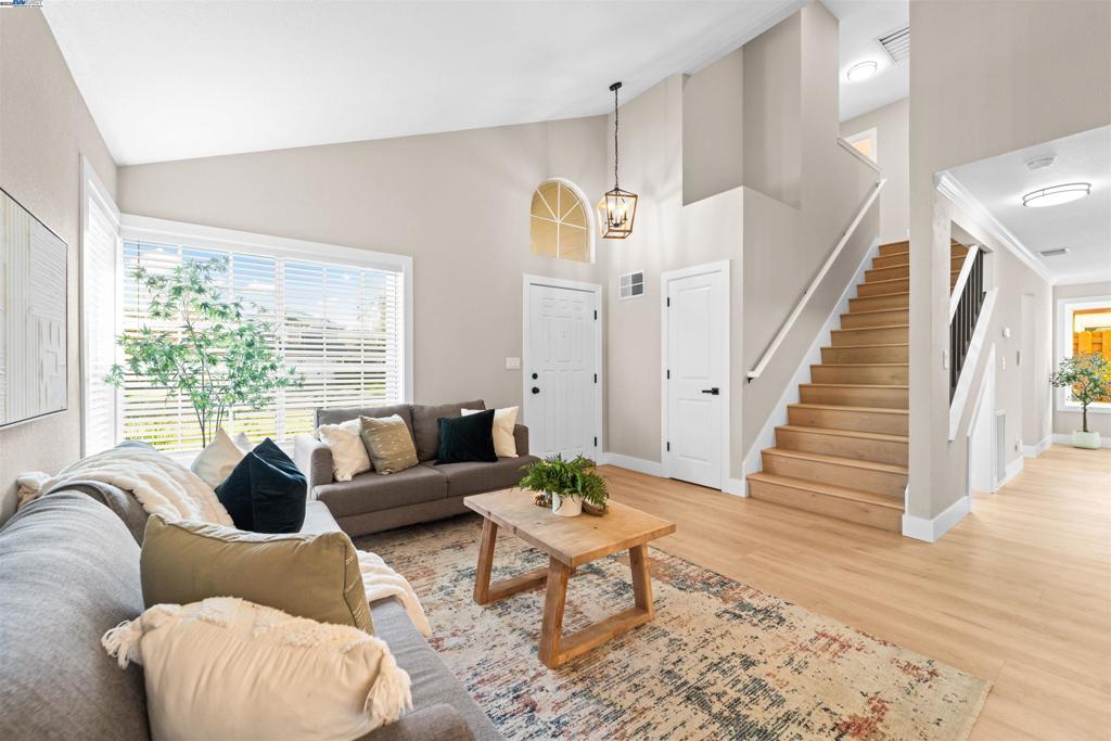 OAK GROVE - Residential