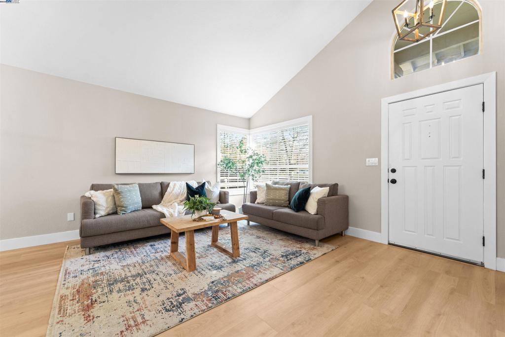 OAK GROVE - Residential