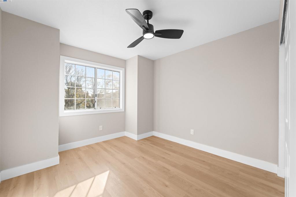 OAK GROVE - Residential