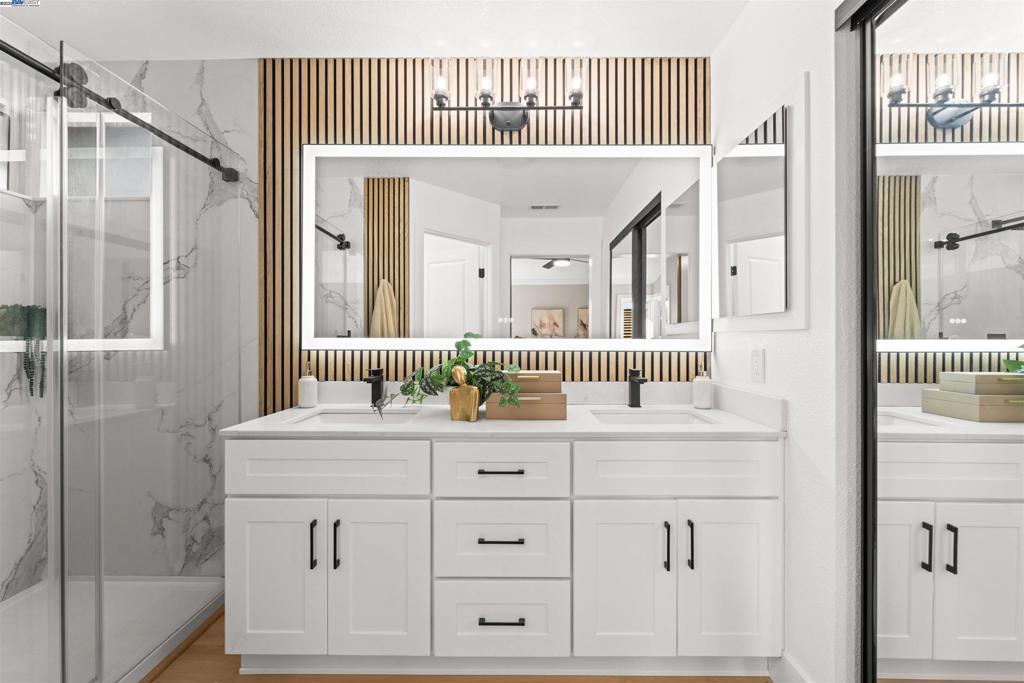 OAK GROVE - Residential