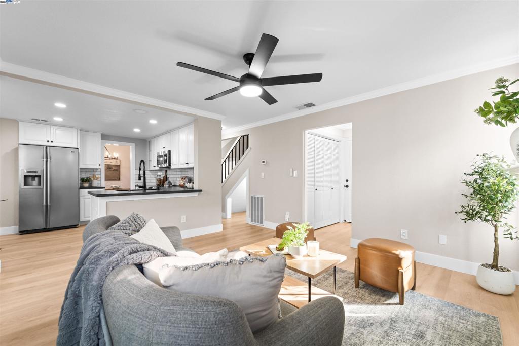 OAK GROVE - Residential