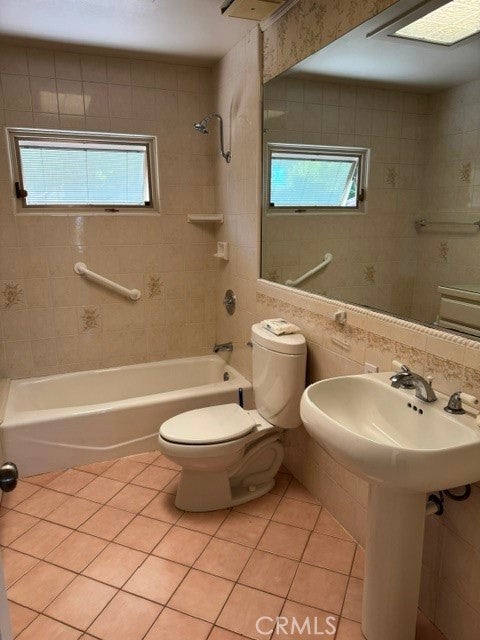 Tiny photo for 380 Cerrito PL, Morro Bay, CA 93442 (MLS # SC26226095)