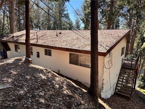 Photo of 25286 North Rd, Twin Peaks, CA 92391 (MLS # SW26038081)