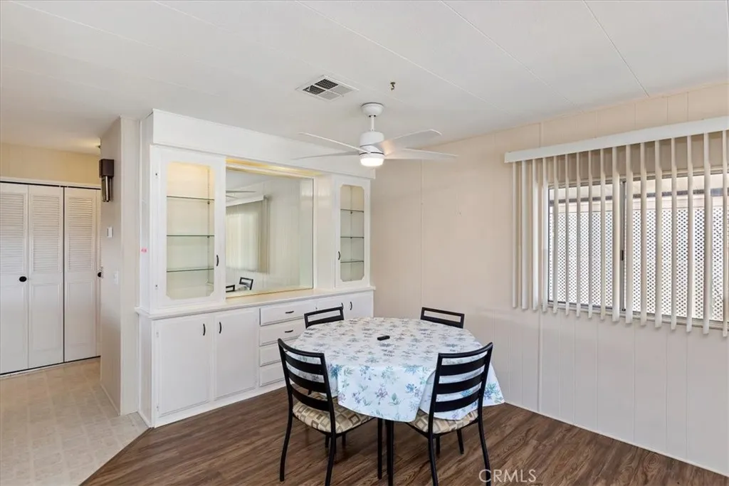 Redlands, California 92374, United States, 2 Bedrooms Bedrooms, ,2 BathroomsBathrooms,Residential,Pending,148206