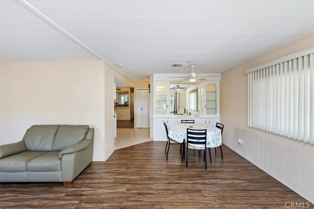 Redlands, California 92374, United States, 2 Bedrooms Bedrooms, ,2 BathroomsBathrooms,Residential,Pending,148206