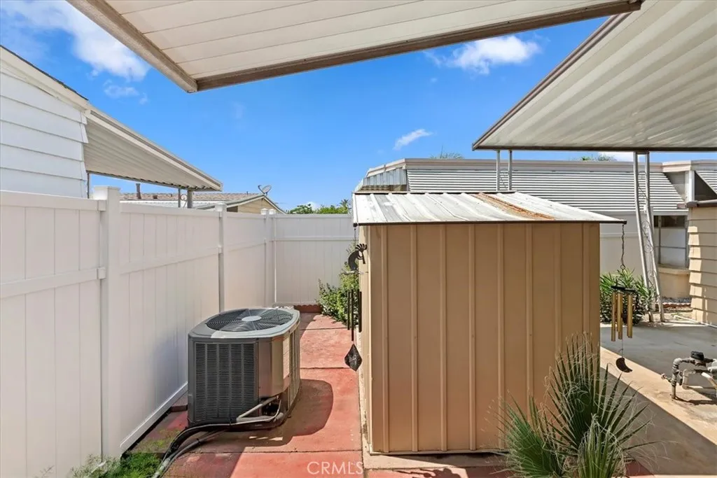 Redlands, California 92374, United States, 2 Bedrooms Bedrooms, ,2 BathroomsBathrooms,Residential,Pending,148206