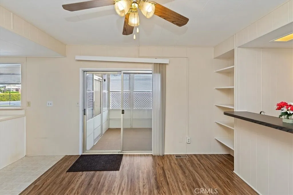 Redlands, California 92374, United States, 2 Bedrooms Bedrooms, ,2 BathroomsBathrooms,Residential,Pending,148206