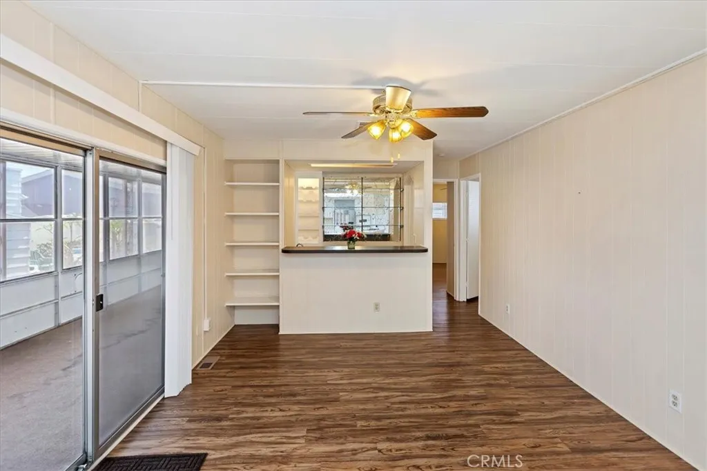 Redlands, California 92374, United States, 2 Bedrooms Bedrooms, ,2 BathroomsBathrooms,Residential,Pending,148206