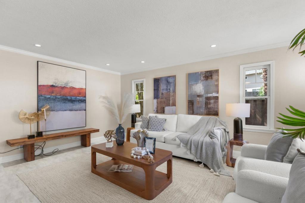 28039 Dobbel Avenue