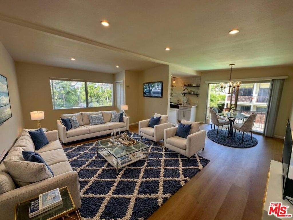 Photo of 756 N Inglewood Avenue #23, Inglewood, CA 90302 (MLS # 25593557)