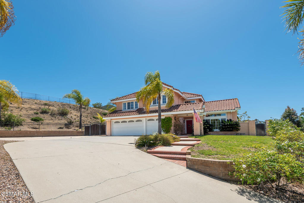 3356 Mountain Trail Avenue