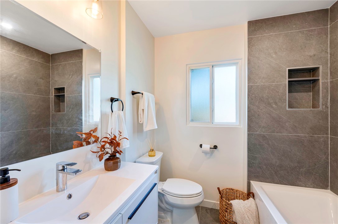 Stratford Square (SQQ) - Residential