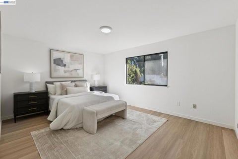 Tiny photo for 402 Vineyard Pl PL, Pleasanton, CA 94566 (MLS # 41151552)