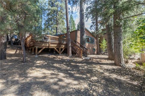 Photo of 796 Silver Tip Drive, Big Bear Lake, CA 92315 (MLS # IG25129709)