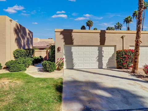 Photo of 76752 Chrysanthemum Way, Palm Desert, CA 92211 (MLS # 219143685DA)