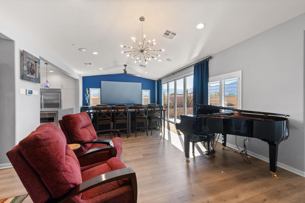 26753 Avenida Quintana