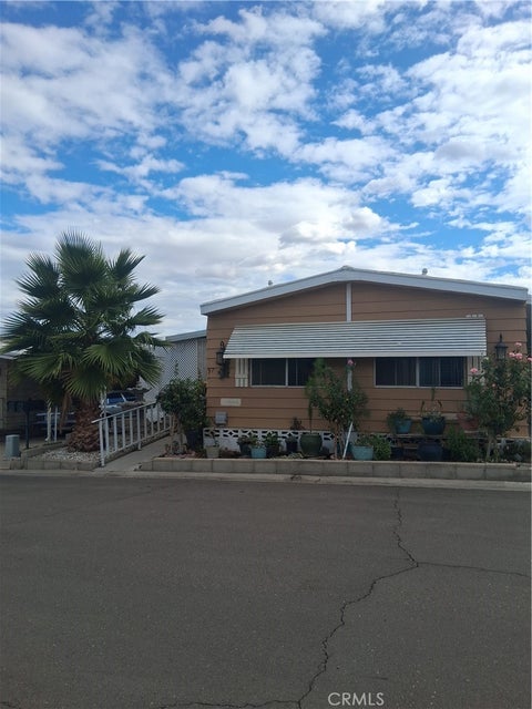 Photo of 20683 Waalew B37 RD #B37, Apple Valley, CA 92307 (MLS # HD26213176)