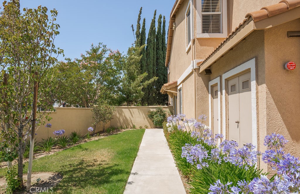 3319 E Chardonnay Lane