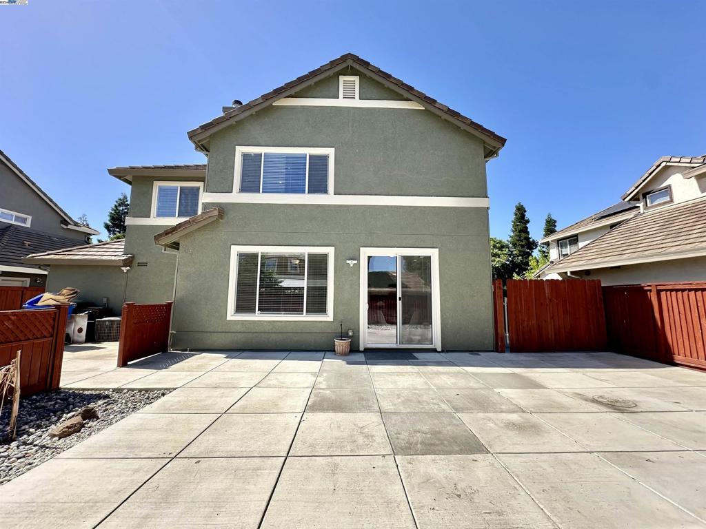 GARIN RANCH - Residential