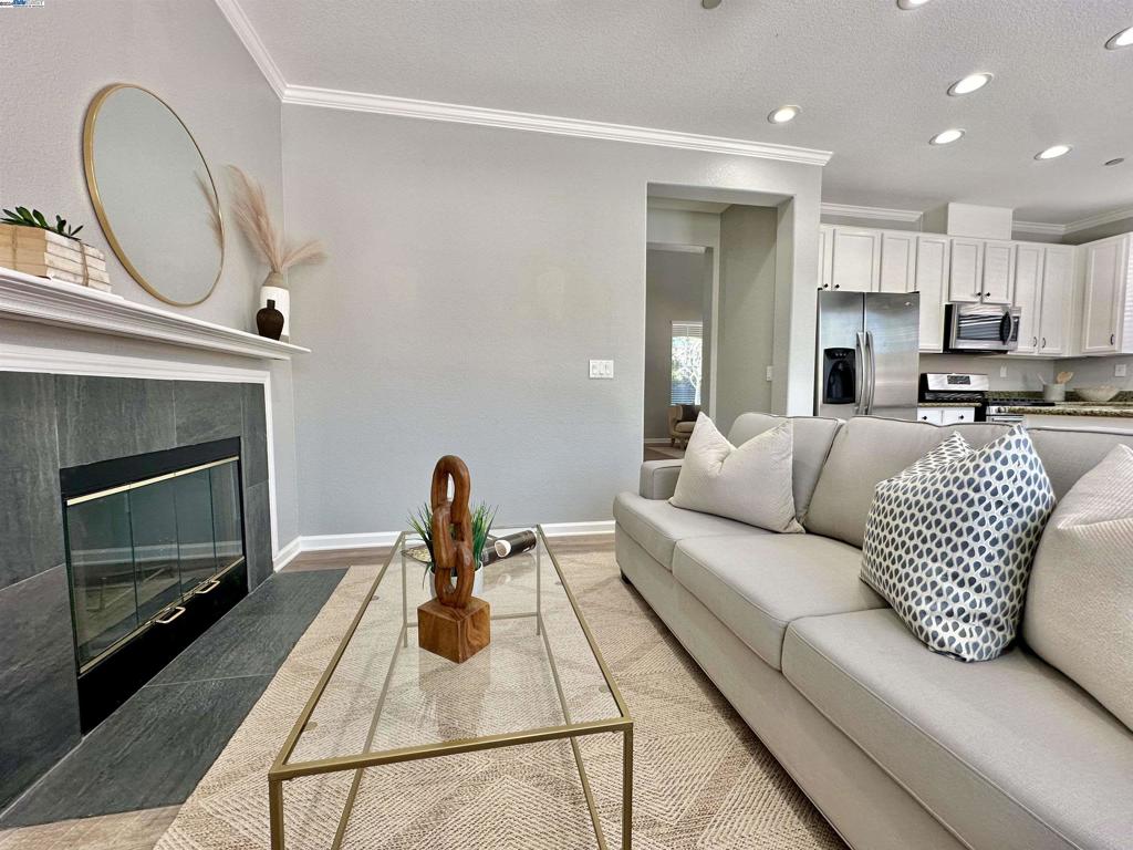 GARIN RANCH - Residential