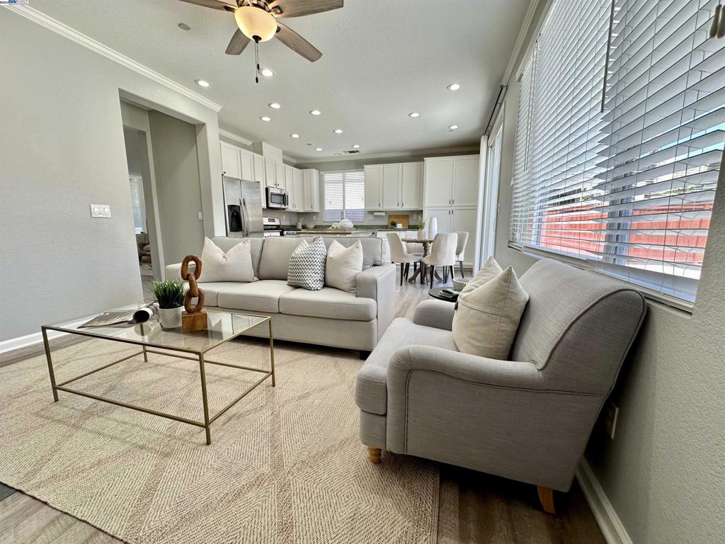 GARIN RANCH - Residential