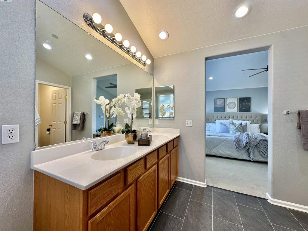 GARIN RANCH - Residential