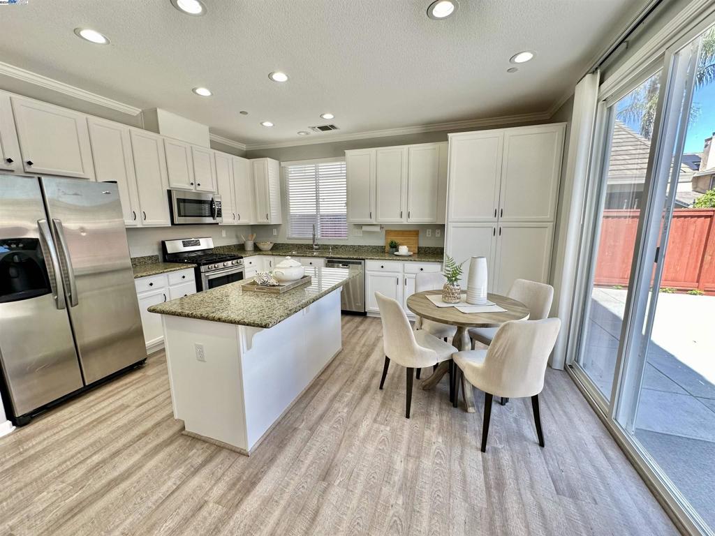 GARIN RANCH - Residential