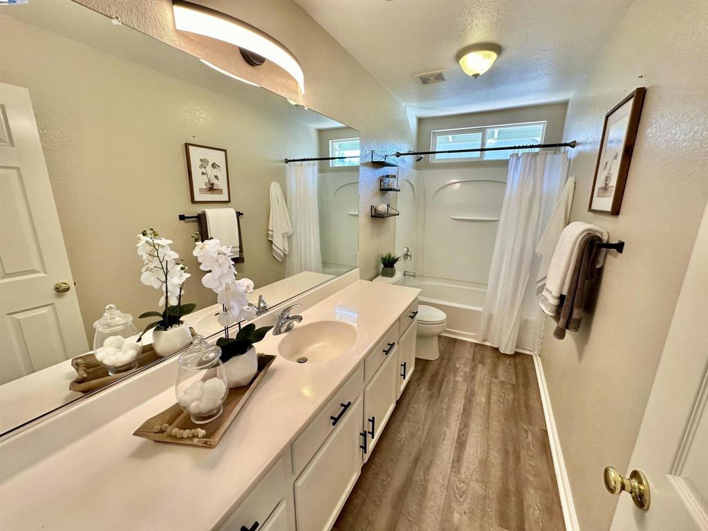 GARIN RANCH - Residential