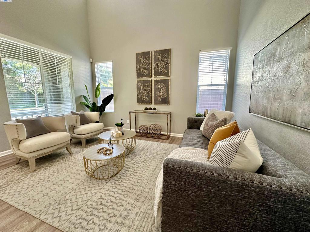 GARIN RANCH - Residential