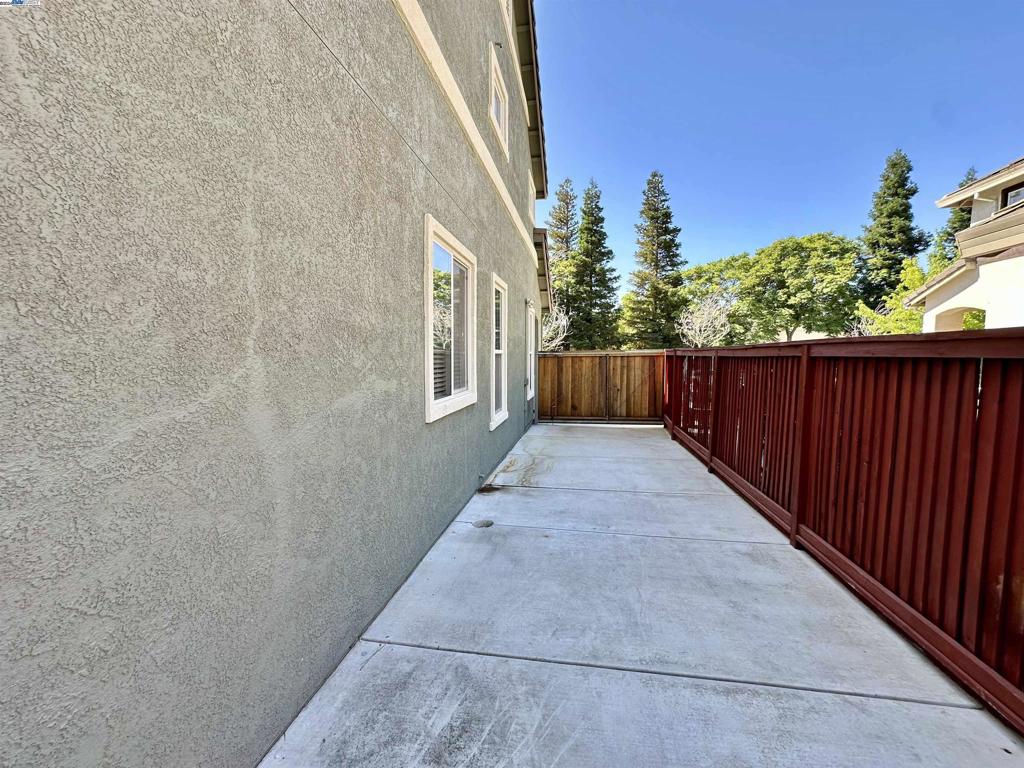 GARIN RANCH - Residential