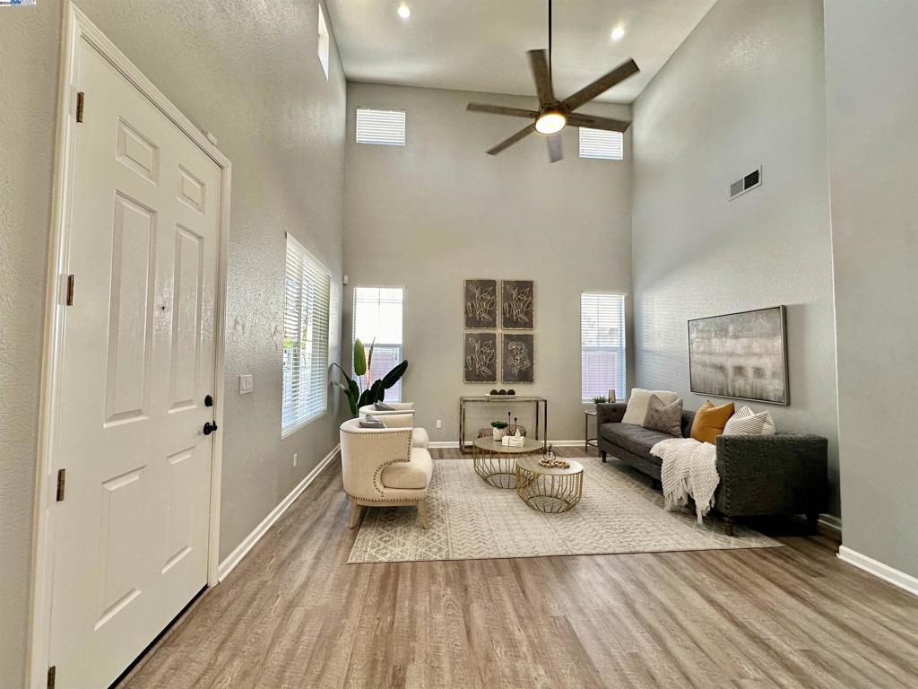 GARIN RANCH - Residential