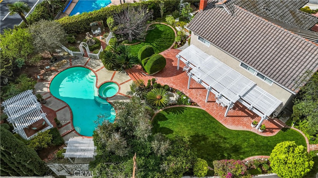 980 S Rutgers Circle