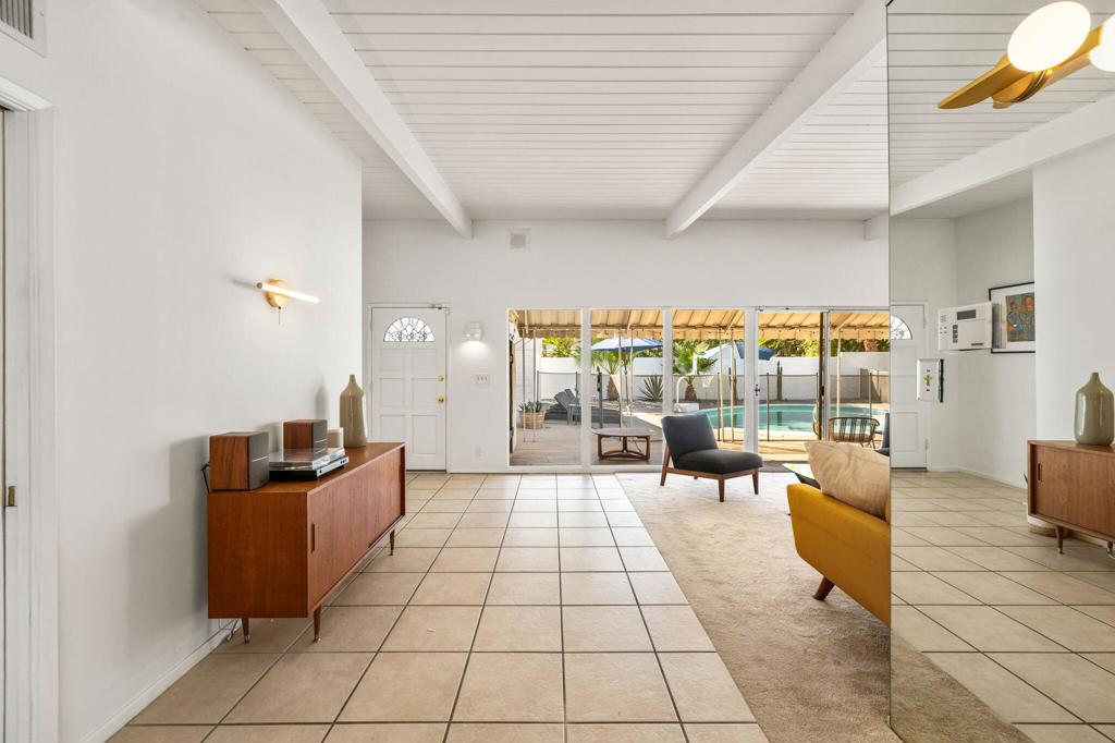 Racquet Club East - Residential