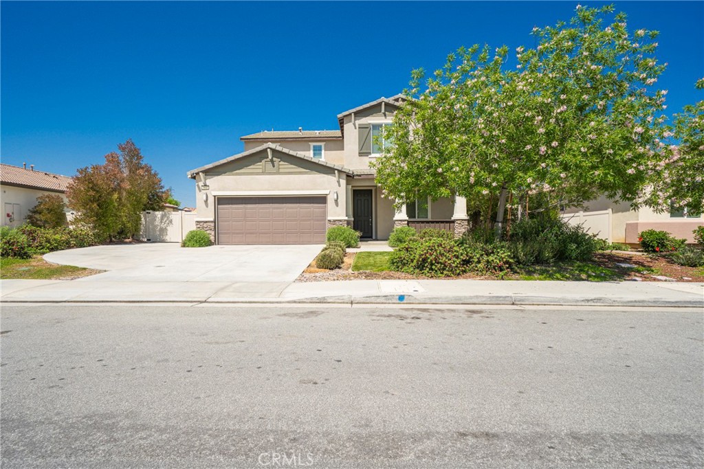 1172 Poinsettia Circle