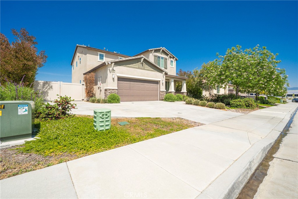 1172 Poinsettia Circle