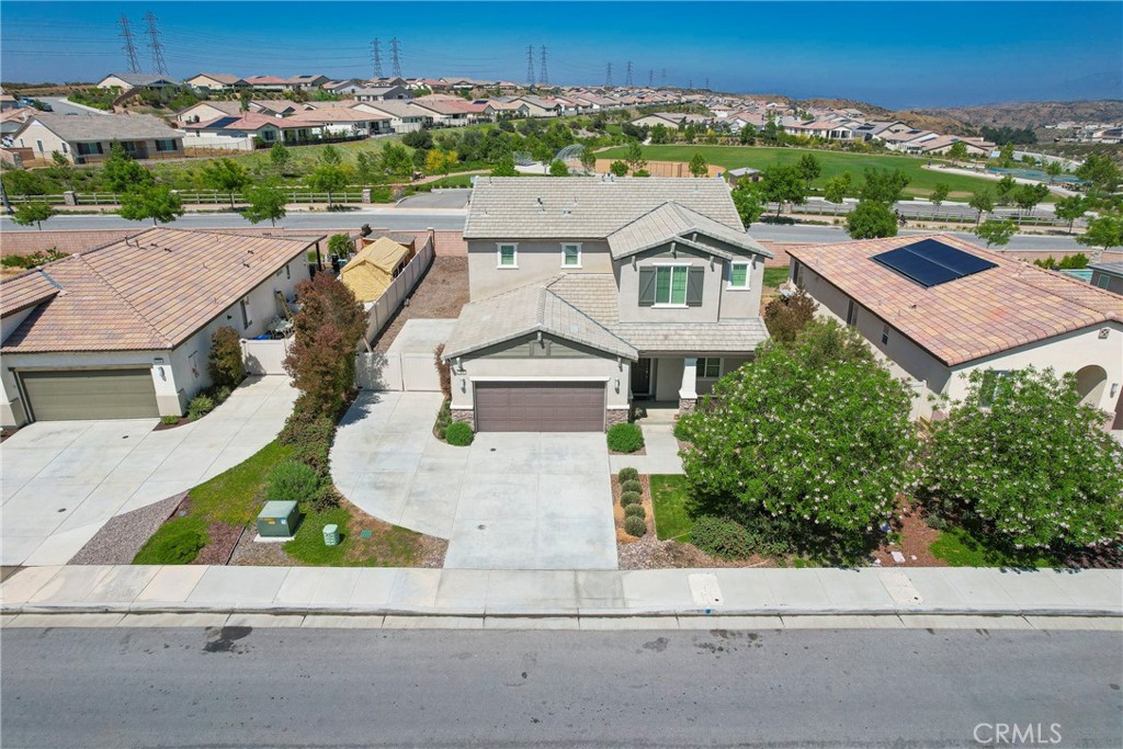1172 Poinsettia Circle