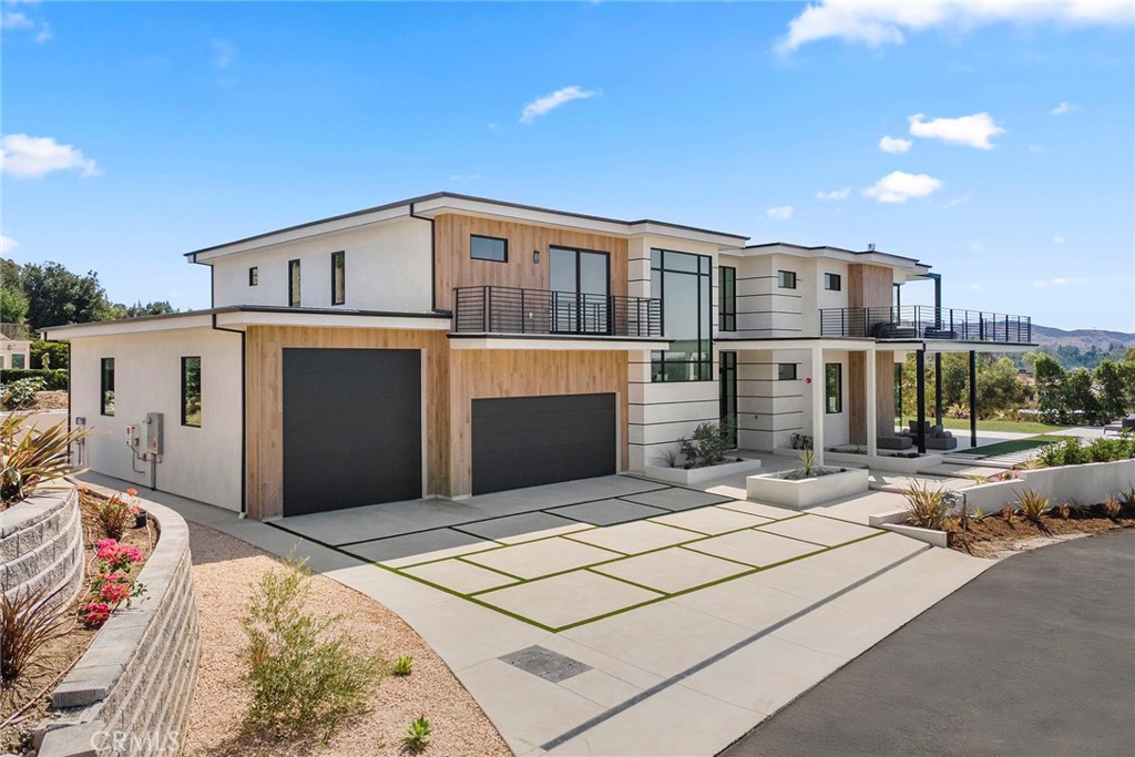 7653 Corto Road